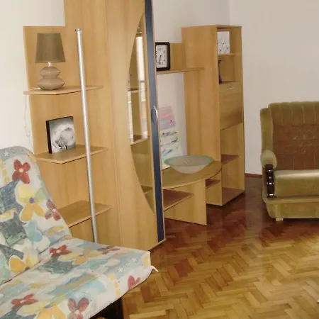 Apartment Apartman Ana 2